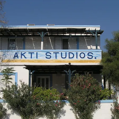 Apartamento Akti Kárpatos